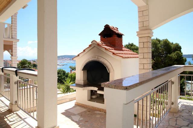 Villa Rosanda Apartments Trogir Eksteriør billede