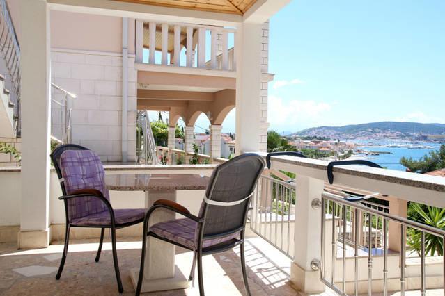 Villa Rosanda Apartments Trogir Eksteriør billede