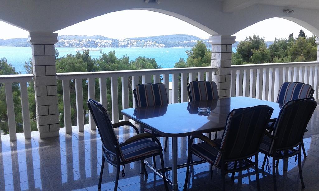 Villa Rosanda Apartments Trogir Eksteriør billede